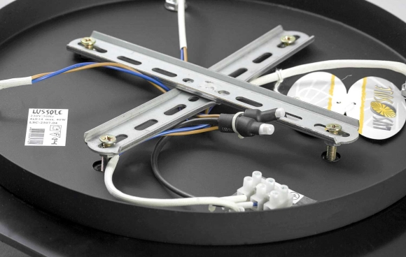 Потолочный светильник Lussole  Lente LSC-2507-04