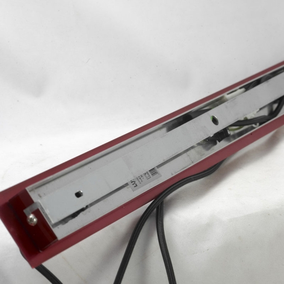 SY306170_2.jpg SY306170_2.jpg